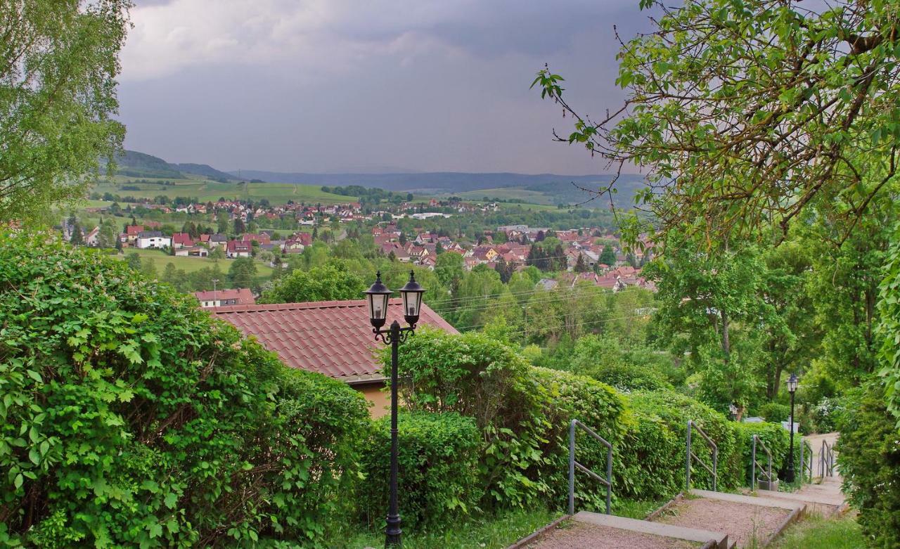 Feriendorf Am Hundsrueck Floh Exteriör bild